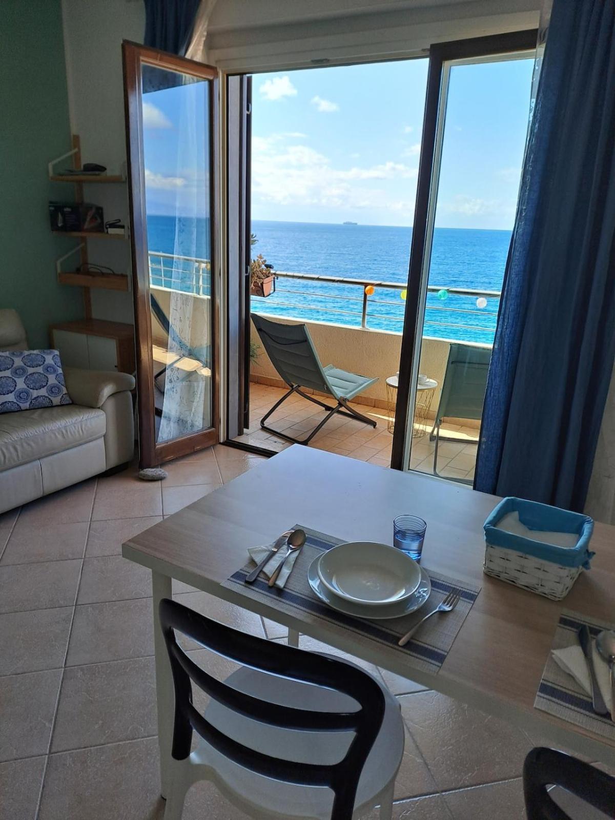 Sea House Bagnara Calabra Apartman Kültér fotó
