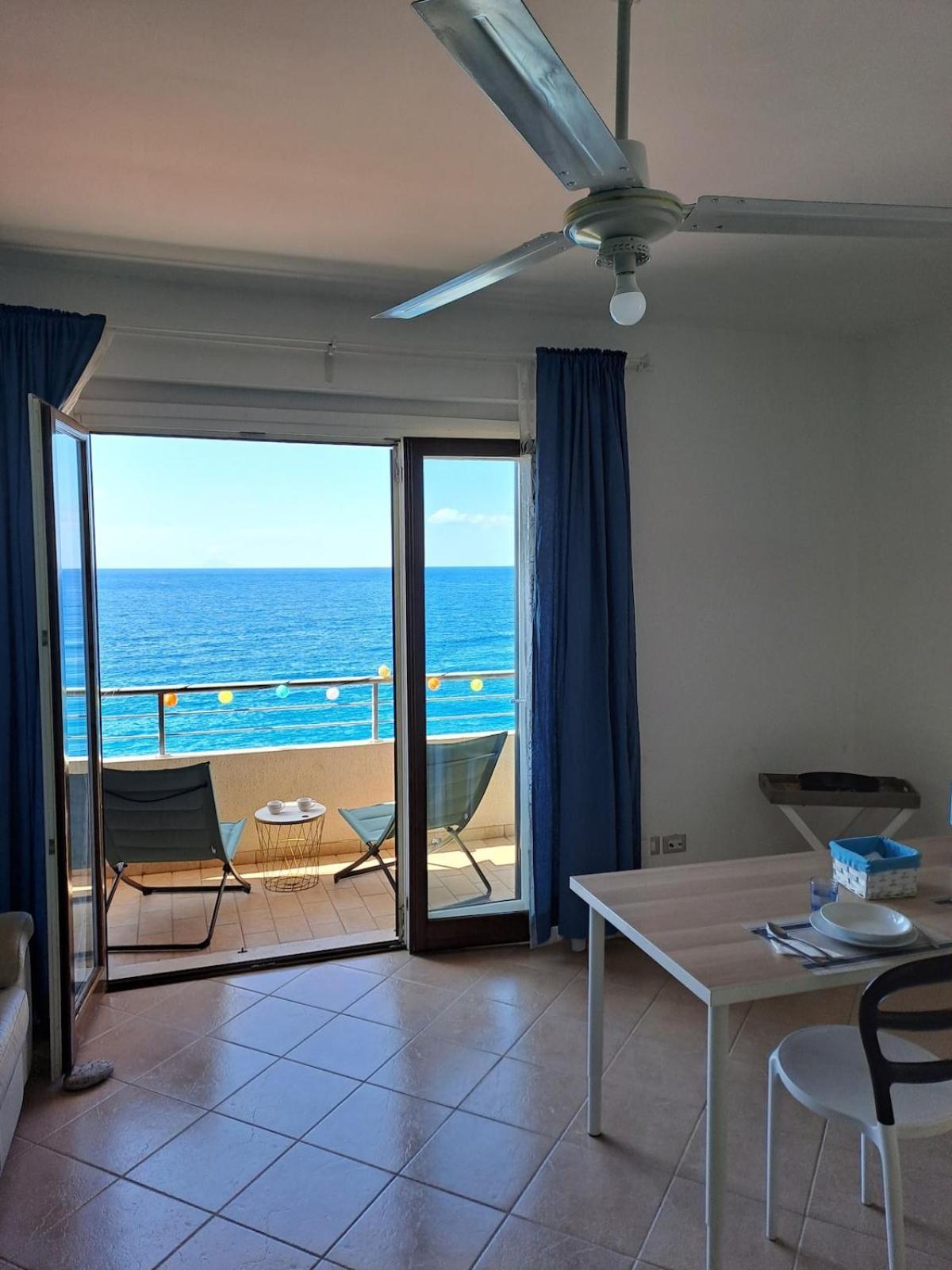 Sea House Bagnara Calabra Apartman Kültér fotó